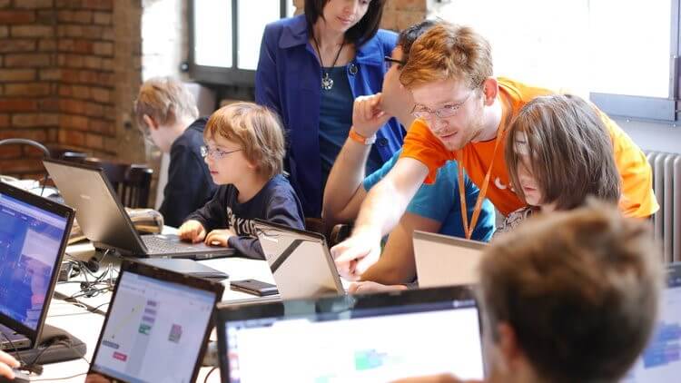 How to Get Started with Your New Coding 网络视频 and Scratch 3.0!